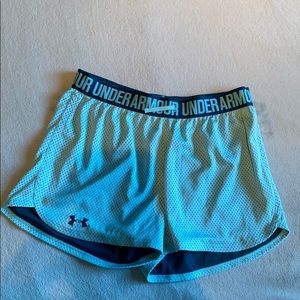 Underarmor running shorts